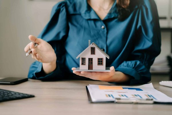 Déduire les frais de notaire des revenus locatifs : Découvrez comment faire !